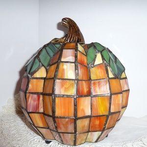 Tiffany-Style 8.5" Patch the Pumpkin Stained Glass